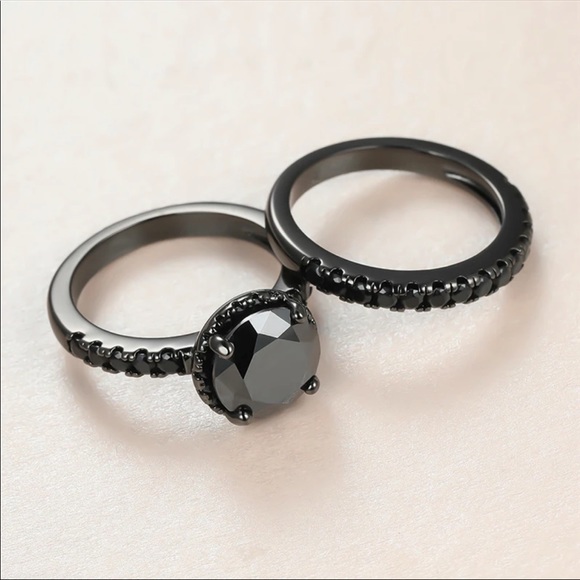 New 2pc Set  Black Gold Plated Zircon Ring - Picture 3 of 6